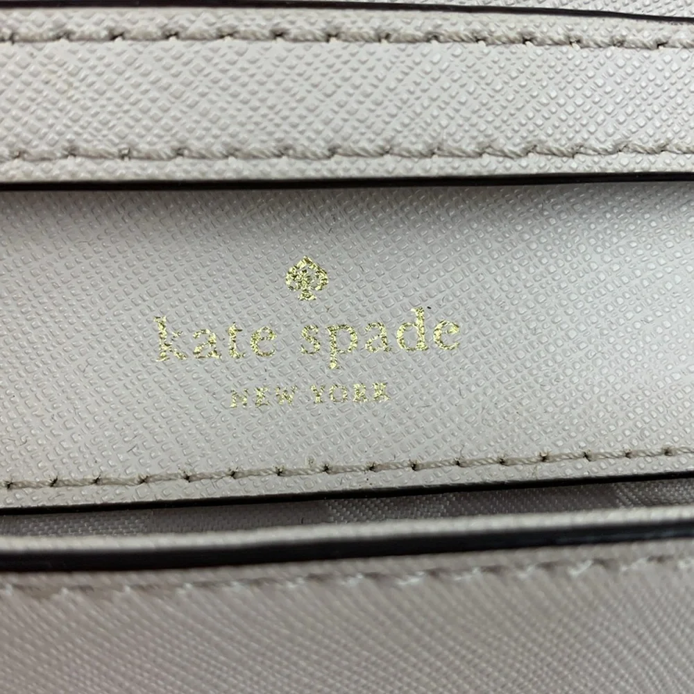 Kate Spade Creme Saffiano Leather Crossbody Bag Gold chain strap Flap snap close - Picture 6 of 15